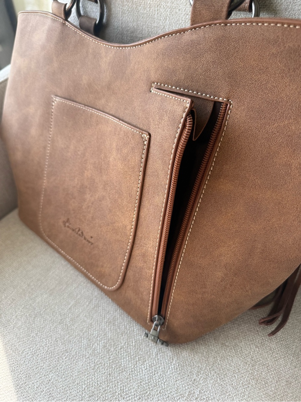 NEW with tags- Montana West Fringe Collection Concealed Carry Tote - Tan - Picture 11 of 11